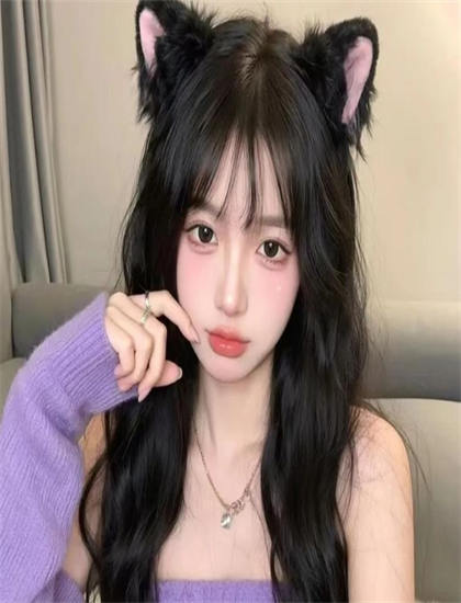 从文化视角看《WHYRU》：编剧的叙事结构与情节设计 探索艺术与文化的互动关系